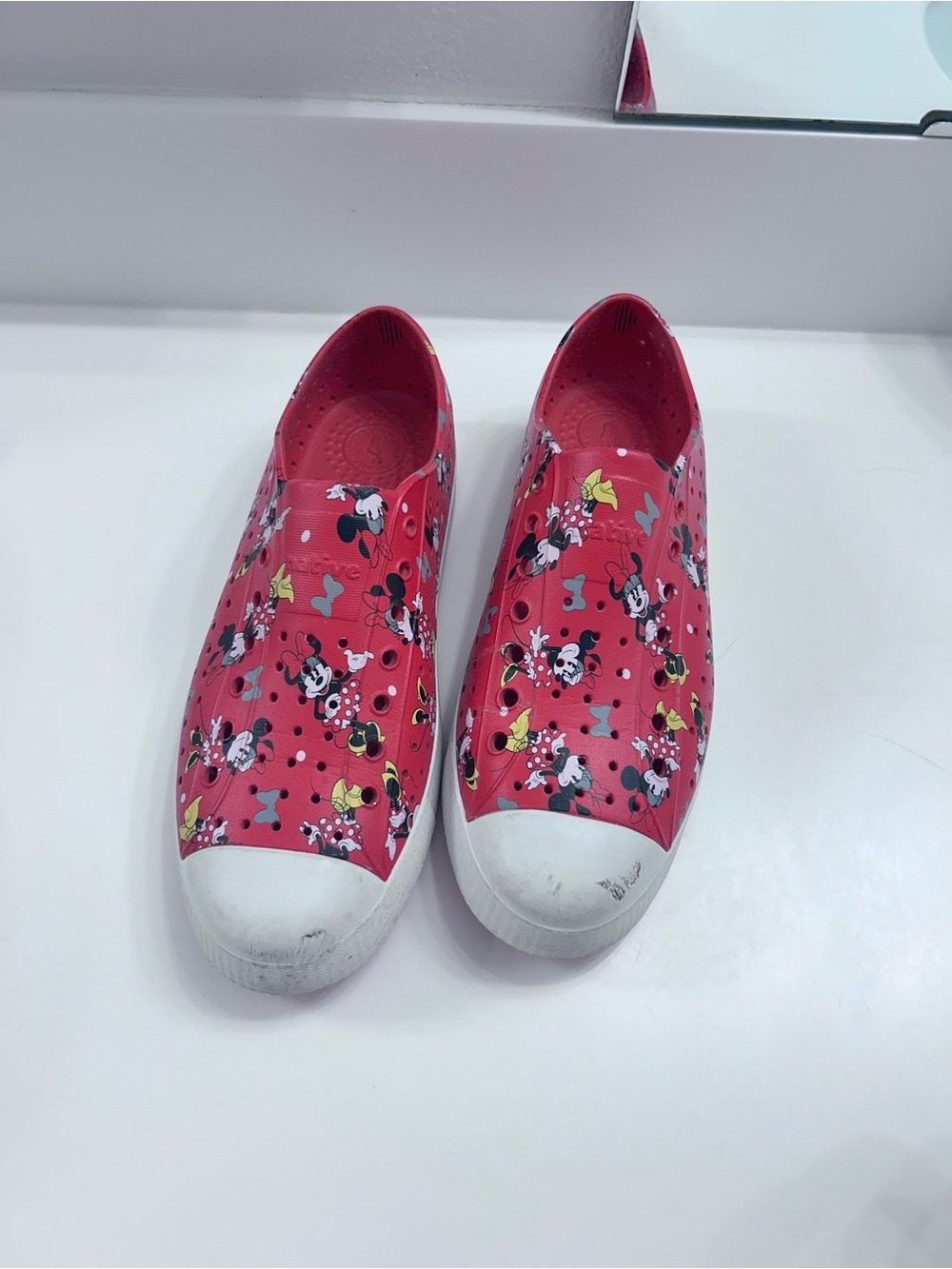 Disney red Minnie Mouse Slip-On Sneakers